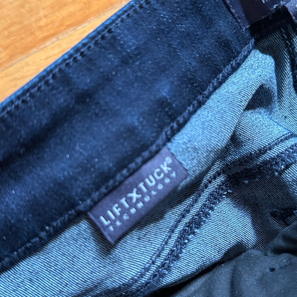 NYDJ wide leg blue jeans 10/32”inseam P01 - Picture 4 of 6